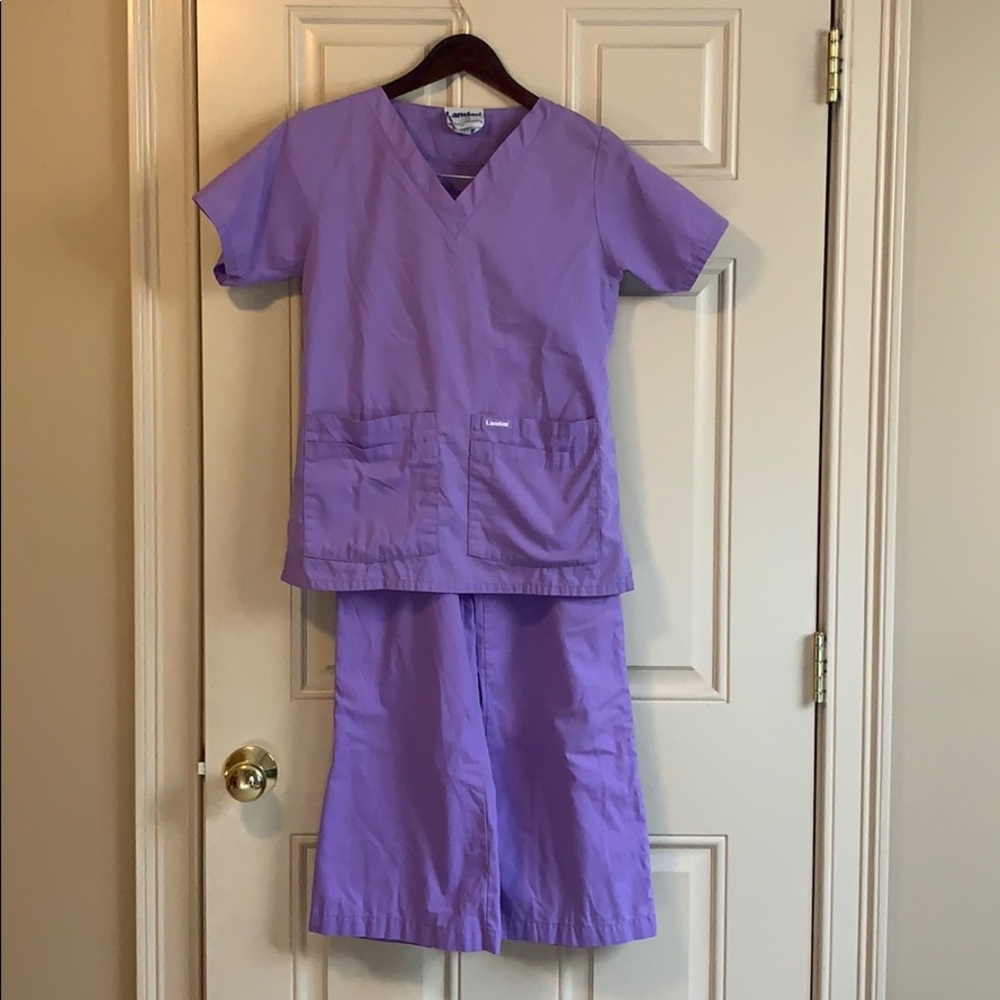 Set of scrubs